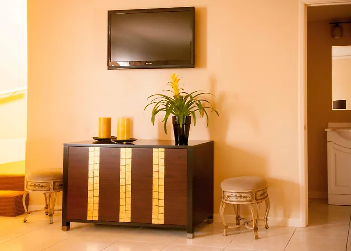 Hibiscus Suites - Sarasota
