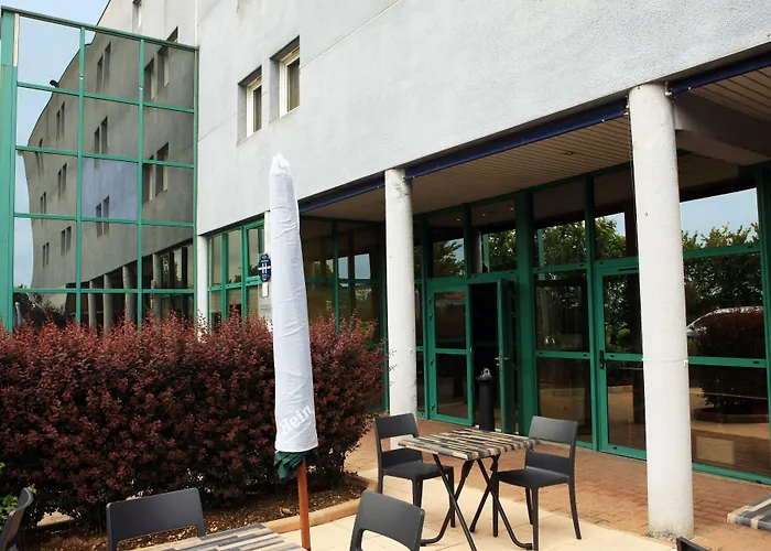 Comfort Hotel Aeroport Lyon St Exupery