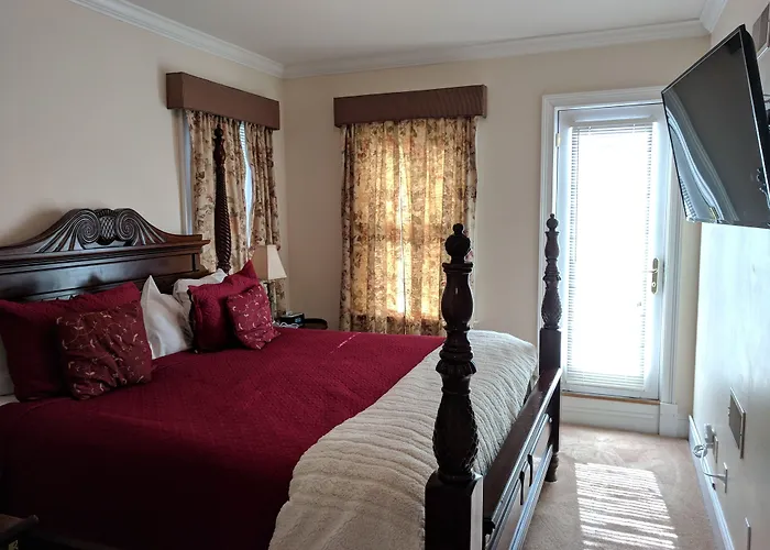 Almondy Inn Bed & Breakfast