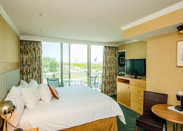 Port Royal Oceanfront Hotel