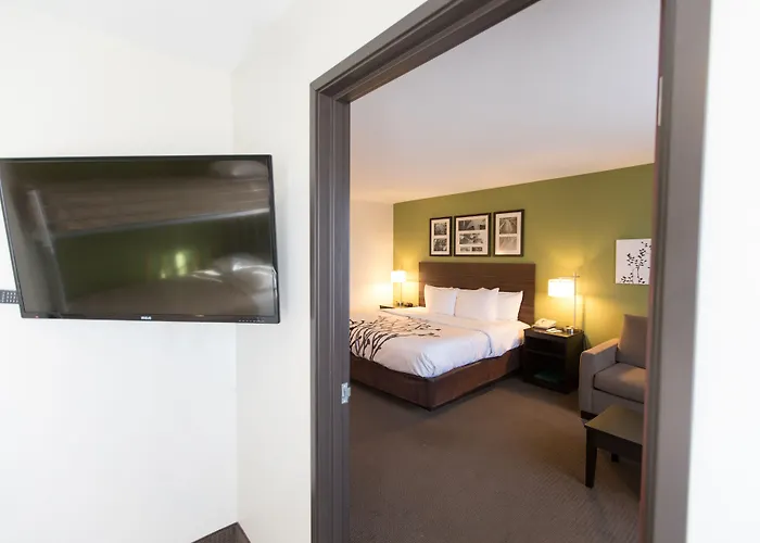Sleep Inn & Suites Pleasant Hill - Des Moines