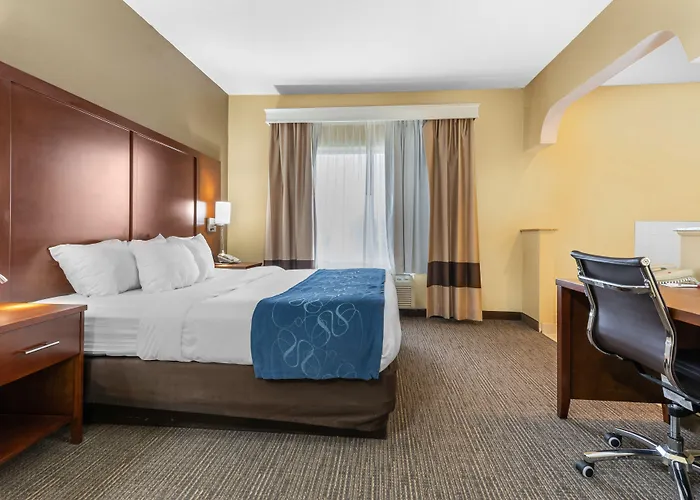 Comfort Suites Findlay I-75 Near Sports Complex
