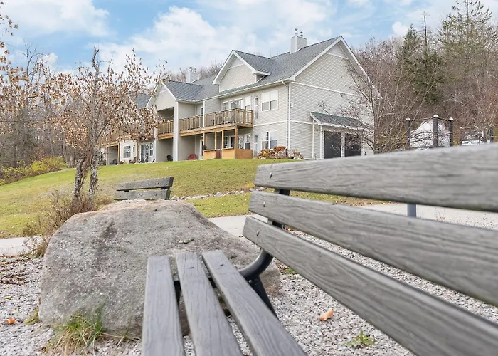 Getaways At Haliburton Heights