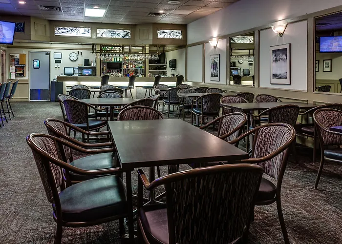 Heritage Inn Hotel & Convention Centre - Pincher Creek