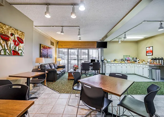 Econo Lodge Corinth