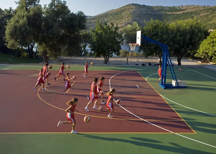 Valamar Tirena Hotel