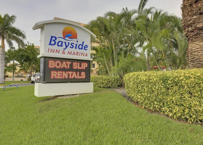 Bayside Inn And Marina