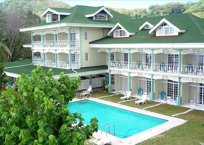 Palm Beach Hotel
