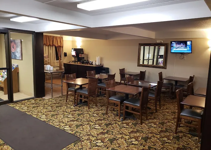 Coratel Inn & Suites By Jasper Mankato