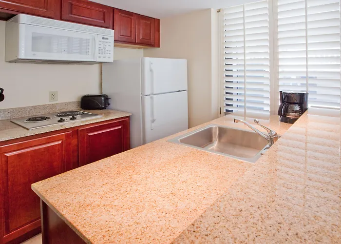 Staybridge Suites Savannah Historic District By Ihg