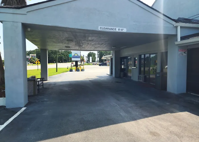 Days Inn By Wyndham Hardeeville North I-95 & Us 278