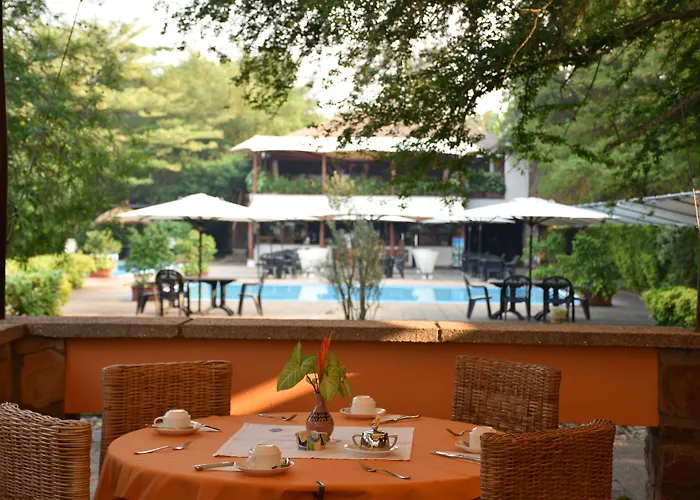 Hotel Club Du Lac Tanganyika