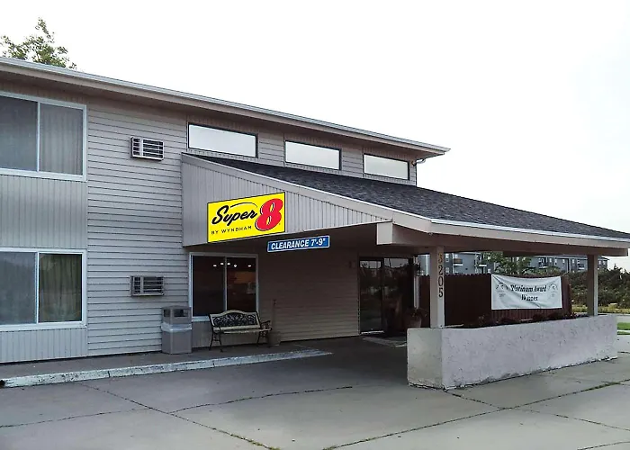 Super 8 By Wyndham Grand Island