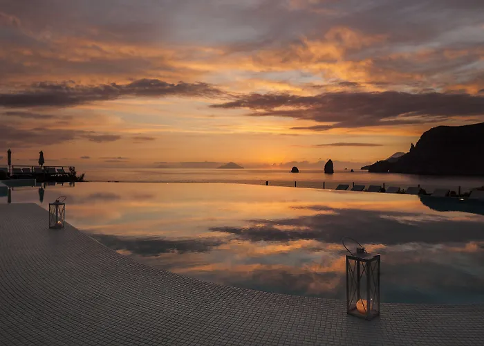 Therasia Resort Sea And Spa - The Leading Hotels Of The World