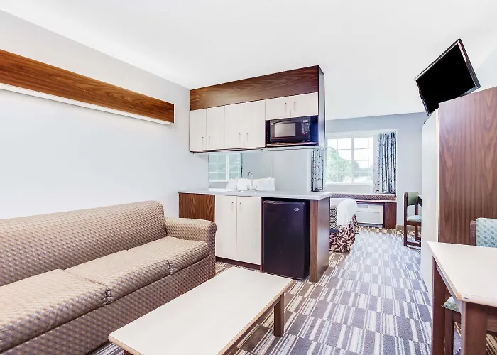 Microtel Inn & Suites Columbus North