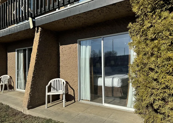 Divya Sutra Plaza And Conference Centre, Vernon, Bc