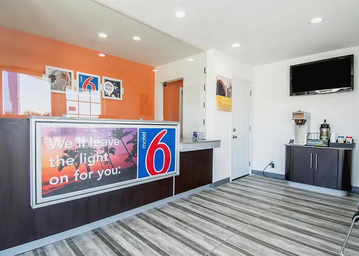 Motel 6-Barstow, Ca - Route 66