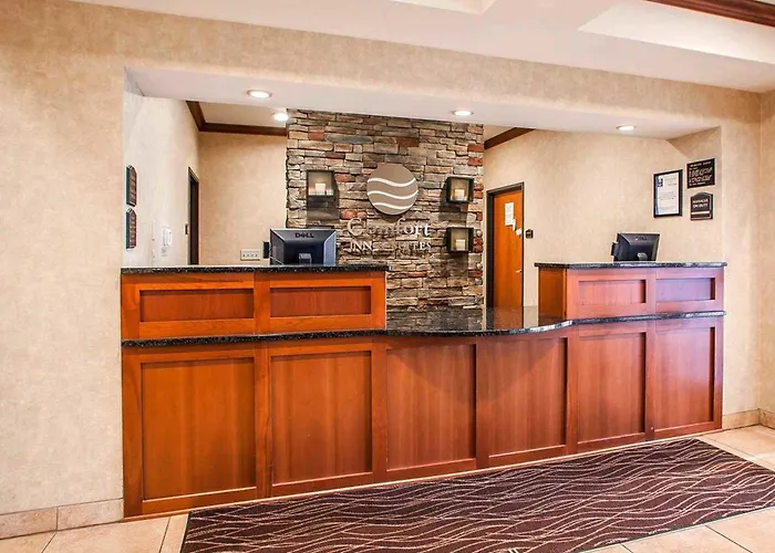 Comfort Inn & Suites Grinnell Near I-80