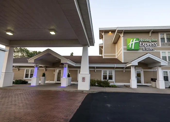 Holiday Inn Express & Suites Iron Mountain By Ihg