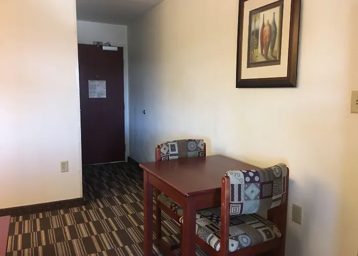 Microtel Inn & Suites By Wyndham Indianapolis Airport