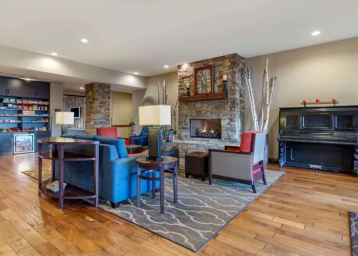 Comfort Inn & Suites Blue Ridge