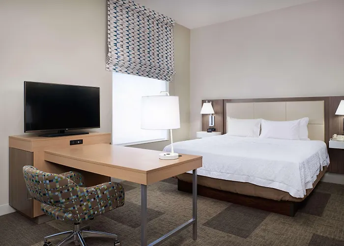 Hampton Inn & Suites Rogers