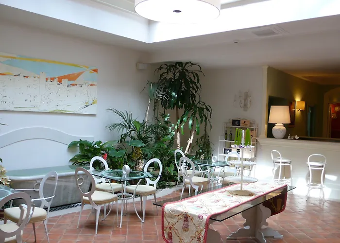 Hotel & Residenza 100 Torri