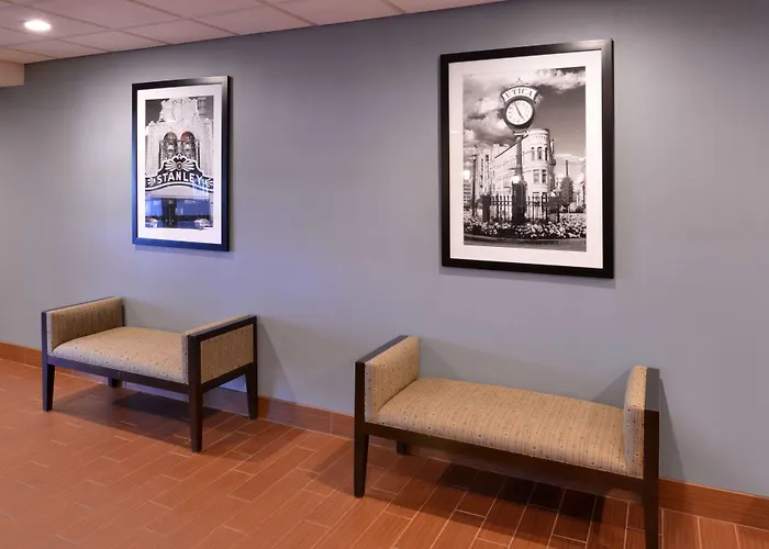 Hampton Inn Utica