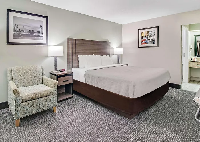 Quality Inn White House