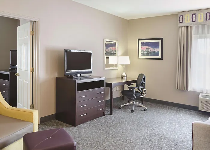 La Quinta By Wyndham Biloxi