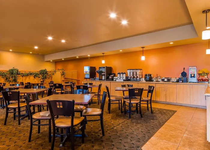 Best Western Plus Hartford Lodge