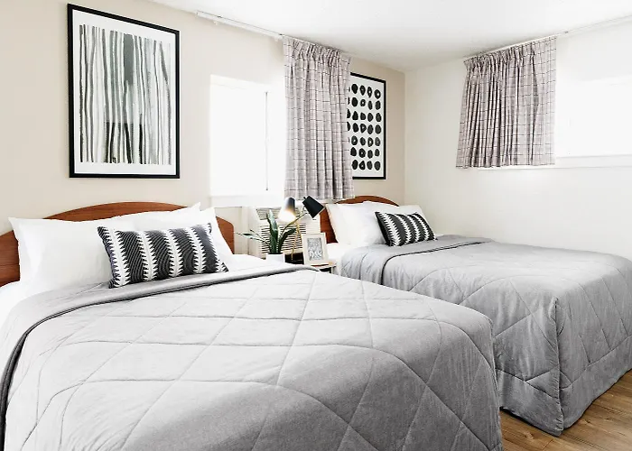 Intown Suites Extended Stay Chicago Il - Oakbrook