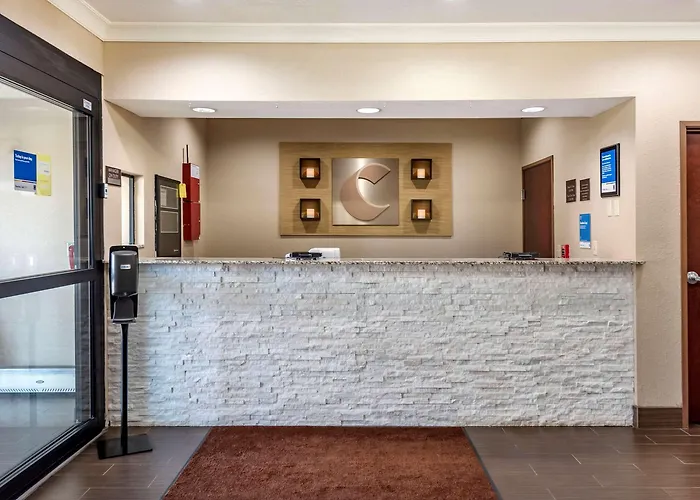 Comfort Inn & Suites Muncie Near University