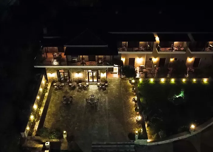 Dellas Boutique Hotel