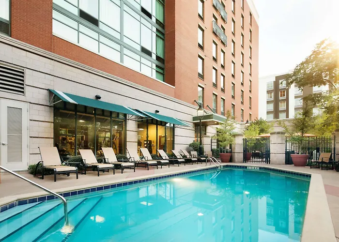 Hampton Inn & Suites Little Rock-Downtown
