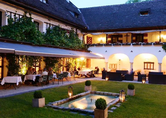 Hotel Schloss Leonstain