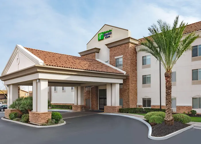 Holiday Inn Express & Suites Merced - Yosemite Natl Pk Area By Ihg