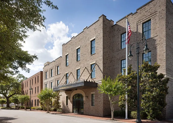 Residence Inn Savannah Downtown Historic District