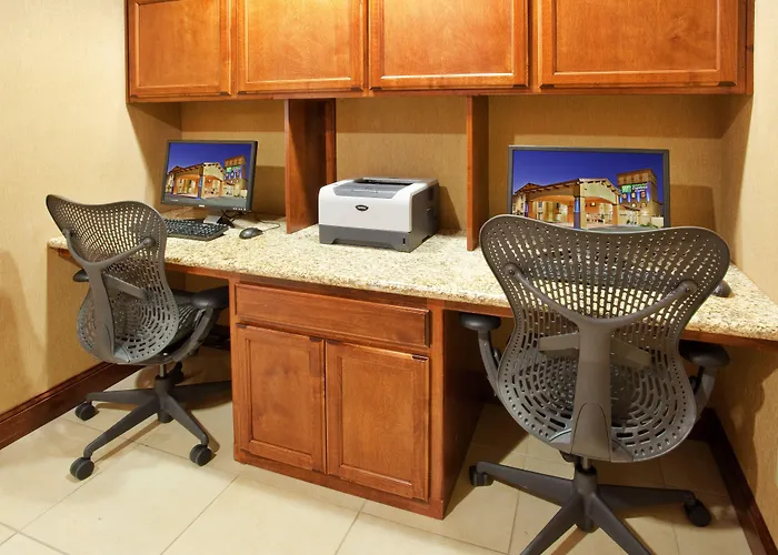 Holiday Inn Express Hotel & Suites Willows By Ihg