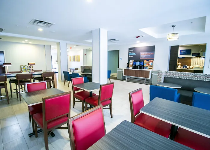 Holiday Inn Express Hotel & Suites Baton Rouge -Port Allen By Ihg