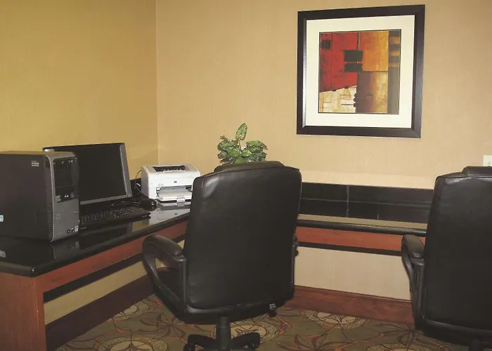 La Quinta By Wyndham Lawton / Fort Sill