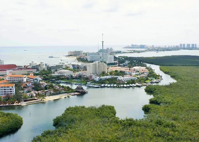 Sotavento Hotel & Yacht Club