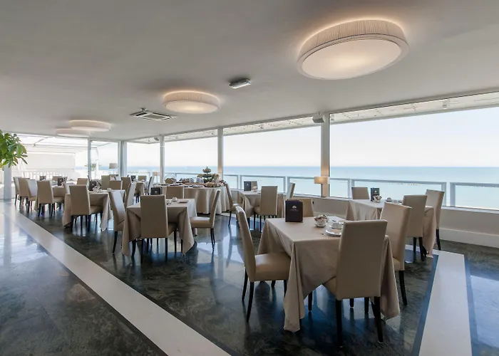 Hotel Esplanade