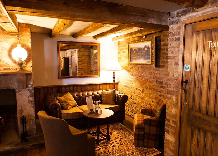 The Red Lion Inn By Chef & Brewer Collection