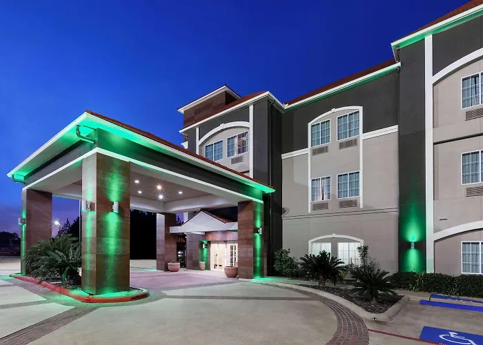 La Quinta By Wyndham Lumberton