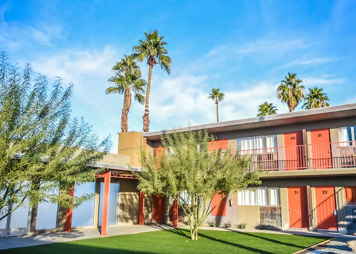 The Skylark, A Palm Springs Hotel