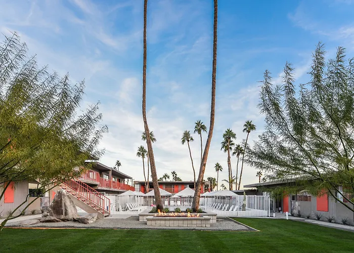 The Skylark, A Palm Springs Hotel