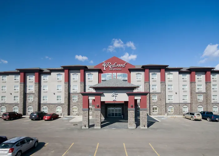 Redwood Inn & Suites
