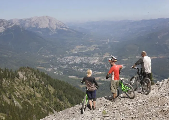 Fernie Slopeside Lodge