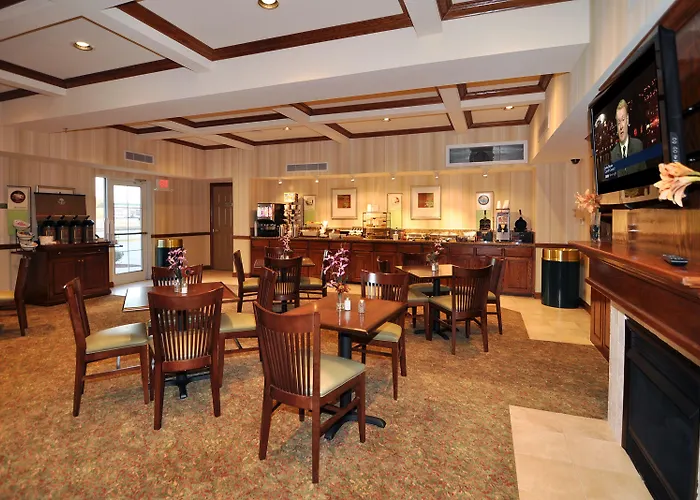 Country Inn & Suites By Radisson, Conway, Ar